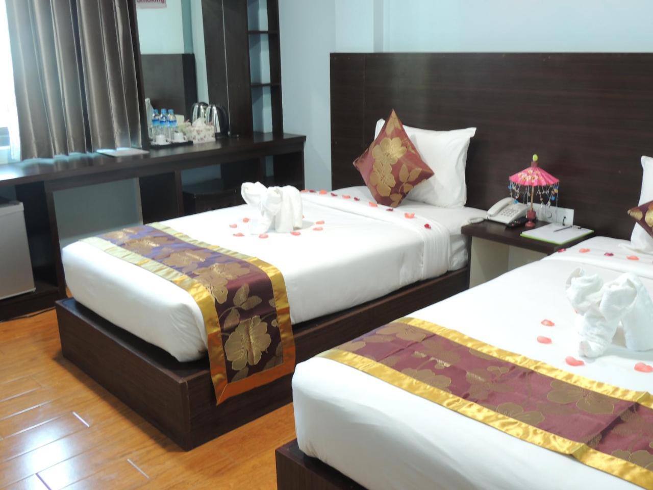 Hotel San Taw Win Pathein Kültér fotó